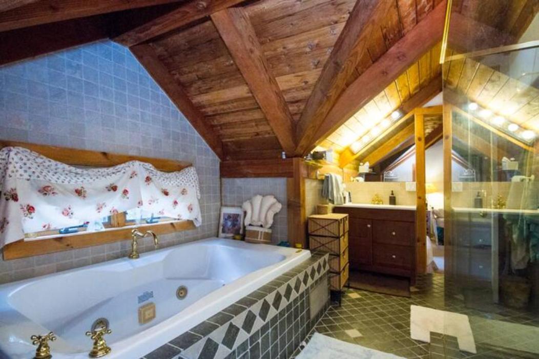 Cowgirl Palace Sag Harbor Ngoại thất bức ảnh